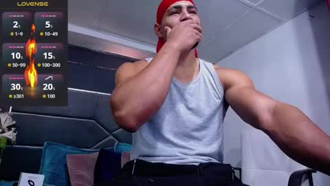 adam_fit19cm online show from November 25, 2025, 1:55 pm