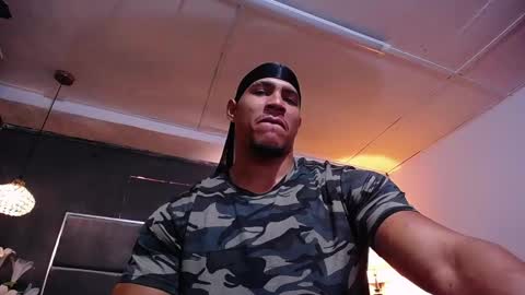 adam_fit19cm online show from February 18, 2026, 3:52 pm