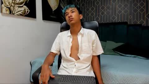 adam_ford1 online show from December 3, 2025, 11:08 am