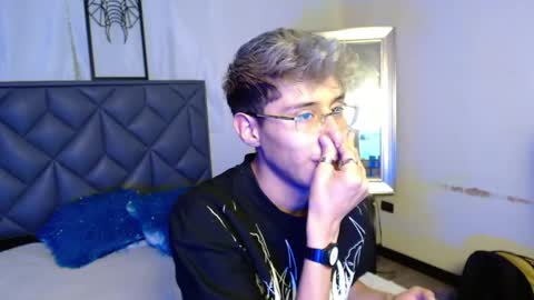 Snapshot of adam_foxs chatting on April 12, 2026, 5:18 pm Adam online show from April 12, 2026, 5:18 pm