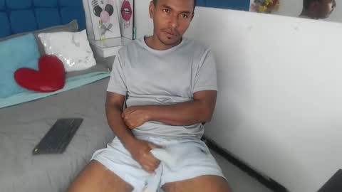 adam_morgan2 online show from November 13, 2025, 2:38 pm