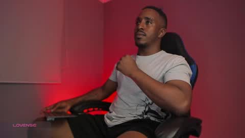 adamart7 online show from September 24, 2025, 1:20 am