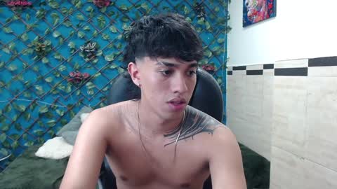 Snapshot of adamcoox chatting on December 24, 2024, 10:55 am Adam online show from December 24, 2024, 10:55 am