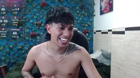 Snapshot of adamcoox chatting on December 29, 2024, 11:40 am Adam online show from December 29, 2024, 11:40 am