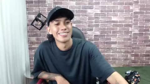 Snapshot of adamcoox chatting on February 25, 2025, 3:42 am Adam online show from February 25, 2025, 3:42 am