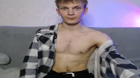 Snapshot of adamharriss chatting on February 1, 2025, 10:13 pm adamharriss online show from February 1, 2025, 10:13 pm