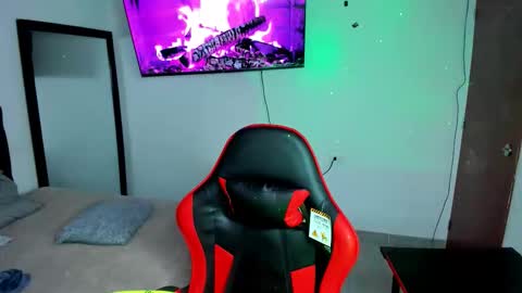 Snapshot of adams_collins chatting on September 26, 2025, 11:20 pm Adams online show from September 26, 2025, 11:20 pm