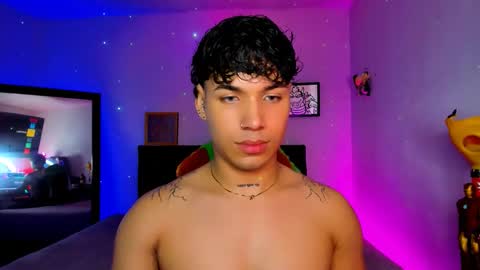 Snapshot of adams_collins chatting on January 9, 2026, 11:50 pm Adams online show from January 9, 2026, 11:50 pm