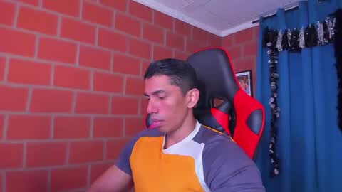 Adan Sin online show from March 6, 2025, 3:24 pm