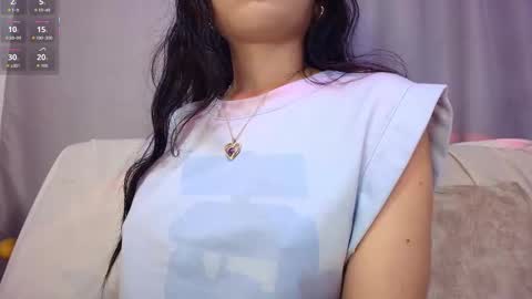  Adara Johnson  online show from November 28, 2025, 11:46 am