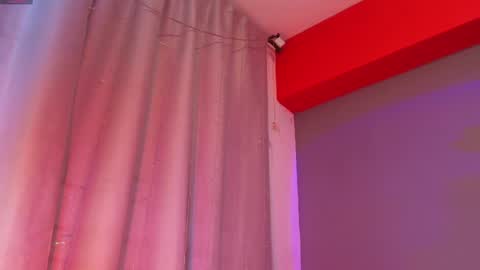 Snapshot of adara_johnson_ chatting on April 19, 2026, 11:53 am Adara Johnson online show from April 19, 2026, 11:53 am