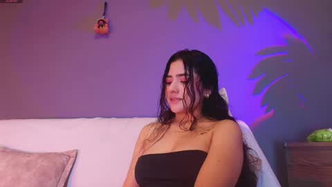 Snapshot of adara_johnson_ chatting on April 23, 2026, 12:29 pm Adara Johnson online show from April 23, 2026, 12:29 pm