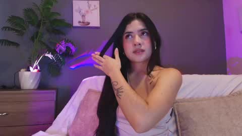 Snapshot of adara_johnson_ chatting on May 20, 2026, 12:22 pm Adara Johnson online show from May 20, 2026, 12:22 pm