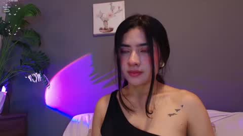 Snapshot of adara_johnson_ chatting on May 27, 2026, 12:24 pm Adara Johnson online show from May 27, 2026, 12:24 pm