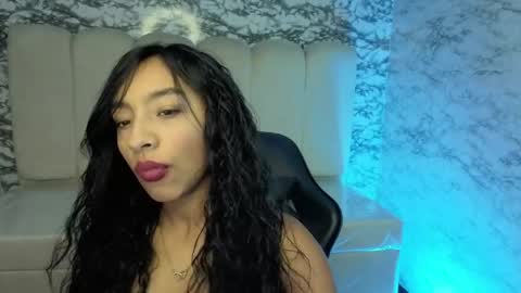 Snapshot of adarasuri_v chatting on June 8, 2026, 3:18 am Hi Stream 1000pm to 600am online show from June 8, 2026, 3:18 am