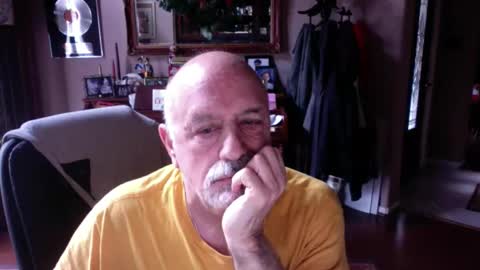 add_me_2 online show from March 21, 2026, 1:37 pm