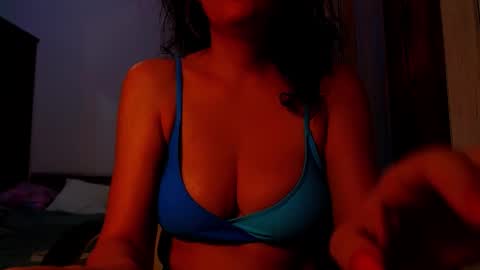 amy        online show from October 8, 2025, 11:24 pm