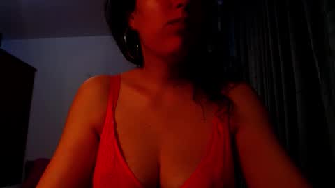 Snapshot of addicted2uts chatting on April 17, 2026, 11:02 am amy online show from April 17, 2026, 11:02 am