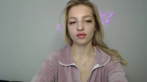 Snapshot of addie_collins chatting on December 12, 2024, 9:08 am Kristina online show from December 12, 2024, 9:08 am