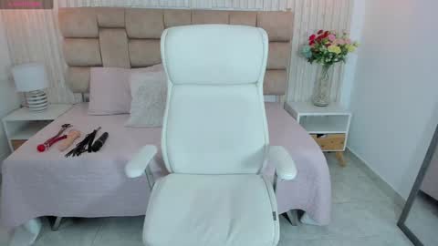 Snapshot of addy_jones chatting on December 3, 2024, 10:40 pm Addy Jones online show from December 3, 2024, 10:40 pm