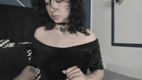Snapshot of adeelinee chatting on January 14, 2025, 7:43 pm Ade online show from January 14, 2025, 7:43 pm