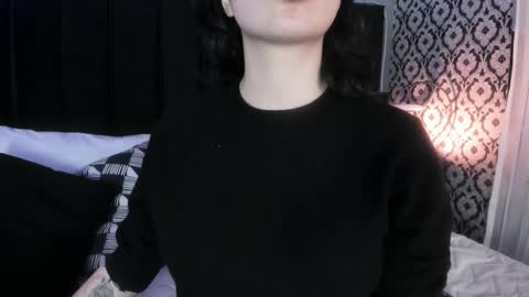 Snapshot of adeelinee chatting on March 3, 2026, 7:53 pm Ade online show from March 3, 2026, 7:53 pm