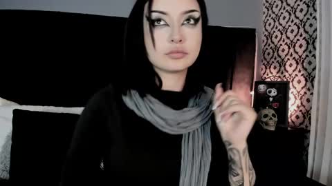 Snapshot of adeelinee chatting on April 25, 2026, 7:44 pm Ade online show from April 25, 2026, 7:44 pm