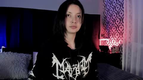 Snapshot of adeelinee chatting on May 4, 2026, 8:05 pm Ade online show from May 4, 2026, 8:05 pm