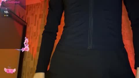 Snapshot of adel_evans chatting on February 16, 2026, 12:07 am Adele online show from February 16, 2026, 12:07 am