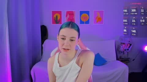 Snapshot of adel_vibes chatting on March 4, 2026, 5:24 am Adelle online show from March 4, 2026, 5:24 am