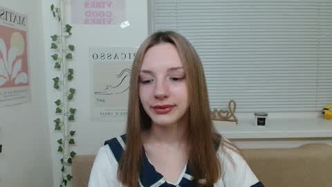 Snapshot of adele0_0 chatting on January 5, 2025, 2:41 pm Adele online show from January 5, 2025, 2:41 pm