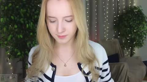 Adele online show from February 24, 2025, 12:30 am