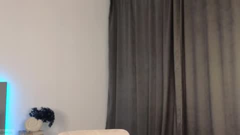 Adele online show from November 14, 2025, 11:35 pm