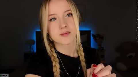 Snapshot of adele_armas chatting on February 15, 2026, 9:22 pm Adele online show from February 15, 2026, 9:22 pm