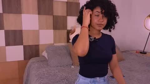 Andrea online show from December 22, 2025, 3:31 pm