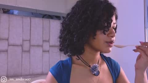 Andrea online show from April 12, 2026, 12:10 pm