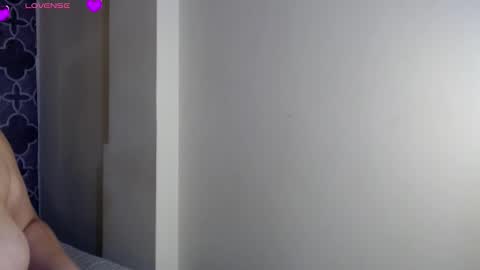 adele cruzz online show from December 22, 2025, 12:29 am