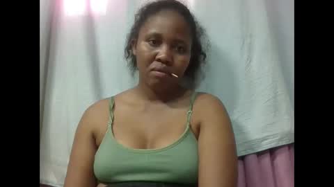 Snapshot of adelealy chatting on November 18, 2025, 4:17 am adelealy online show from November 18, 2025, 4:17 am