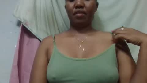 adelealy online show from February 18, 2026, 7:43 pm