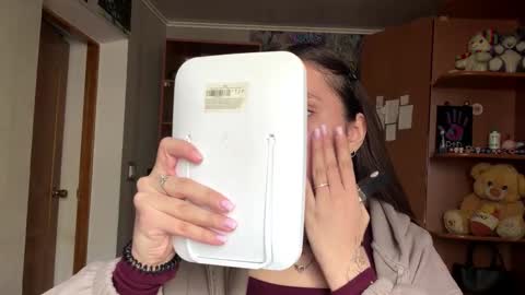 Poly online show from March 26, 2026, 7:25 am