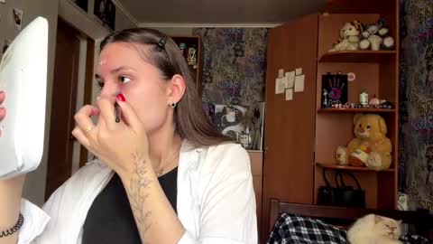 Poly online show from April 16, 2026, 12:17 pm