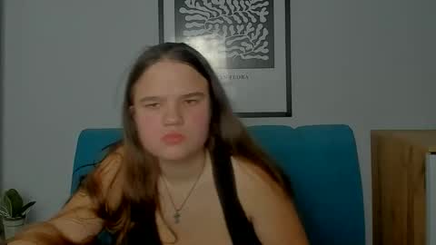 Snapshot of adelecruzz chatting on February 18, 2026, 8:10 am adelecruzz online show from February 18, 2026, 8:10 am