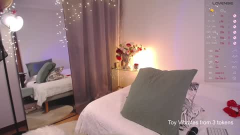 Im Adelina . See you.... online show from February 3, 2025, 2:25 am