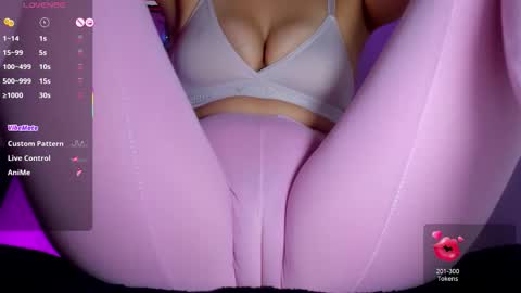 adelinaconte1 online show from January 7, 2026, 1:02 pm