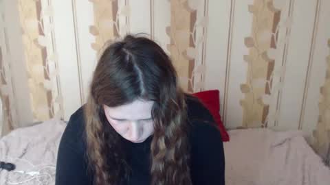 adelinalawson online show from February 26, 2025, 5:50 pm