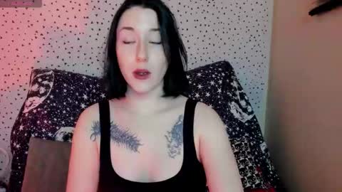 Adel online show from February 3, 2026, 6:02 pm