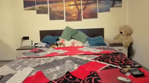 Adellineee online show from February 26, 2026, 10:09 pm