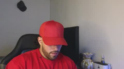 Snapshot of ades_lowe chatting on April 20, 2026, 7:44 am Ades online show from April 20, 2026, 7:44 am