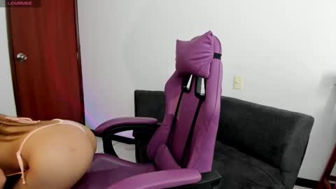 Snapshot of adhhaaraaa_ chatting on February 6, 2026, 9:51 pm Adhara guys here I am online days ending in even numberl I wait for you. online show from February 6, 2026, 9:51 pm