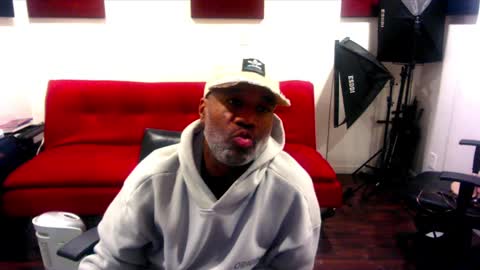 adick_ting online show from December 25, 2024, 2:14 am